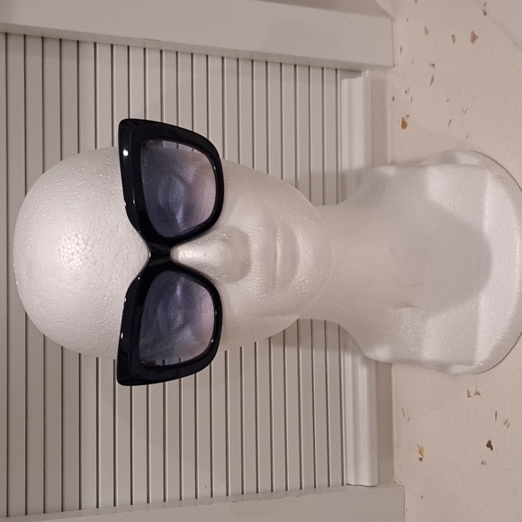 NWT Emilio Pucci sunglasses - Picture 8 of 16